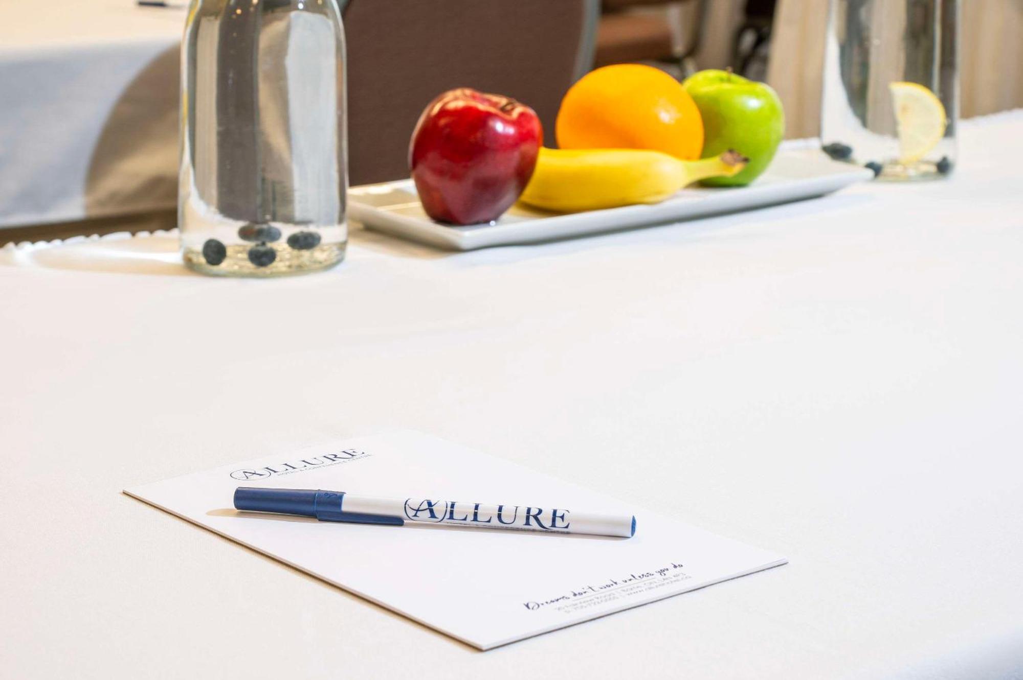 Allure Hotel & Conference Centre, Ascend Hotel Collection Barrie Dış mekan fotoğraf